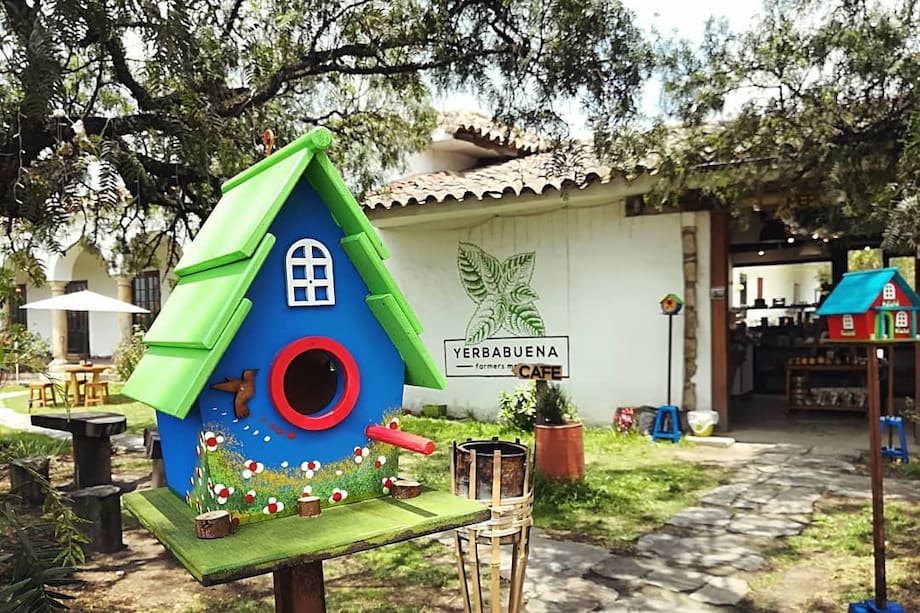 Entrada a 'Yerbabuena Farmer Market' una experiencia totalmente artesanal.