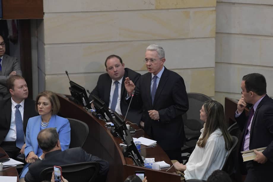 El expresidente Álvaro Uribe Vélez está siendo investigado por la Corte Suprema de Justicia por los delitos de fraude procesal y soborno. / Gustavo Torrijos - El Espectador.