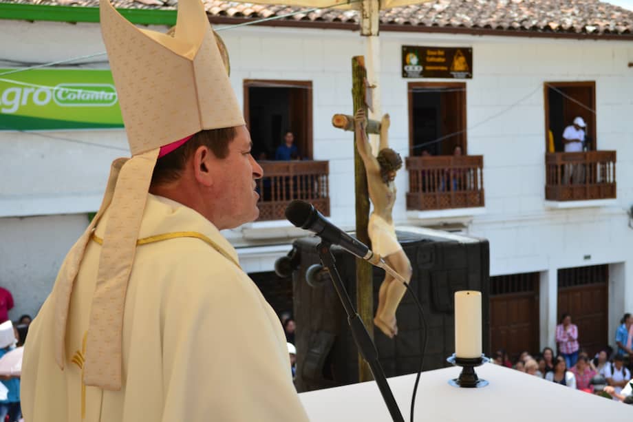El obispo Jorge Alberto Ossa denuncia amenazas contra los sacerdotes de la región. / Cortesía Diócesis Santa Rosa de Osos
