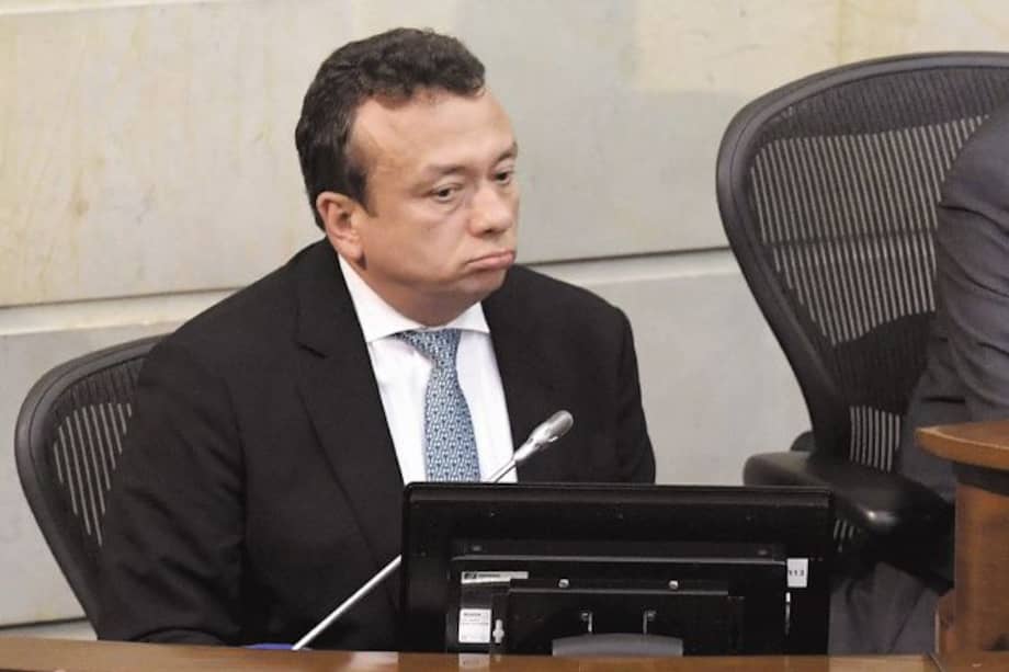 Eduardo Pulgar aceptó su responsabilidad por intento de soborno. No podrá ocupar cargos públicos por cinco años.