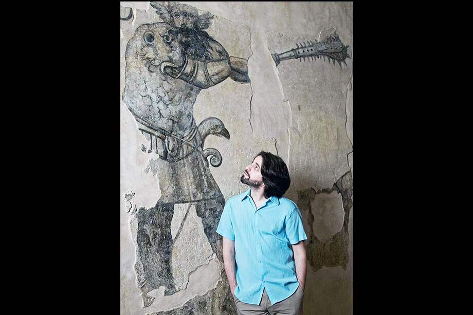 El novelista Andrés Neuman asegura que si tuviera que dejar de escribir pediría que lo llevaran al manicomio. / Antonio Arabesco