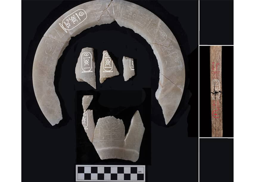 Elementos hallados al interior de la tumba.