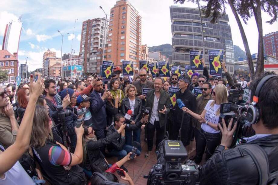 Cesar López, Adriana Lucía, Santiago Cruz, Doctor Krapula, Monsieur Periné, Bomba Estereo, entre muchos otros artistas (60), tocaron en diciembre de 2019 en un concierto por el paro nacional. / Cortesía