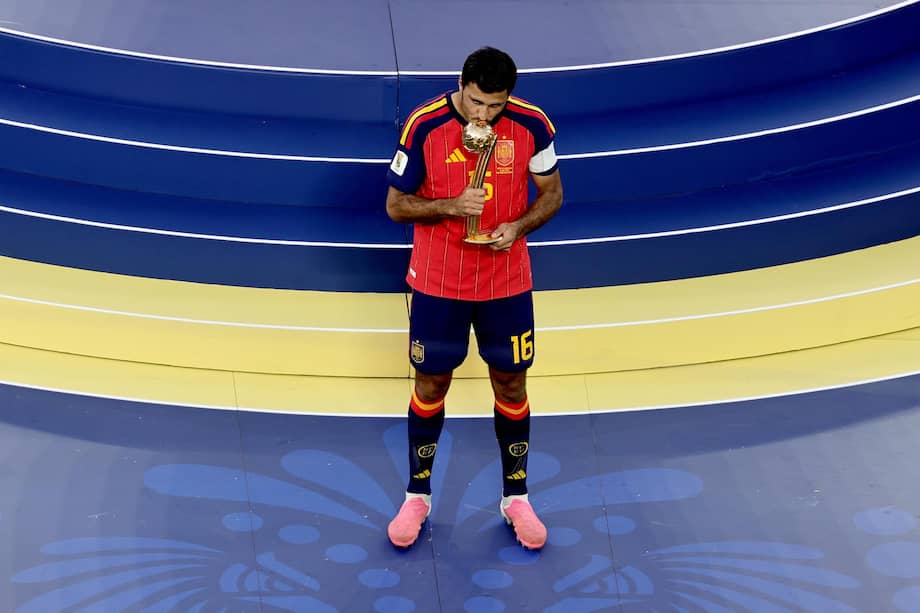Tras la final entre España y Argentina, la FIFA entregó los premios individuales del Mundial 2026. Rodri encabezó el dominio español, mientras Kylian Mbappé terminó como máximo goleador del torneo.