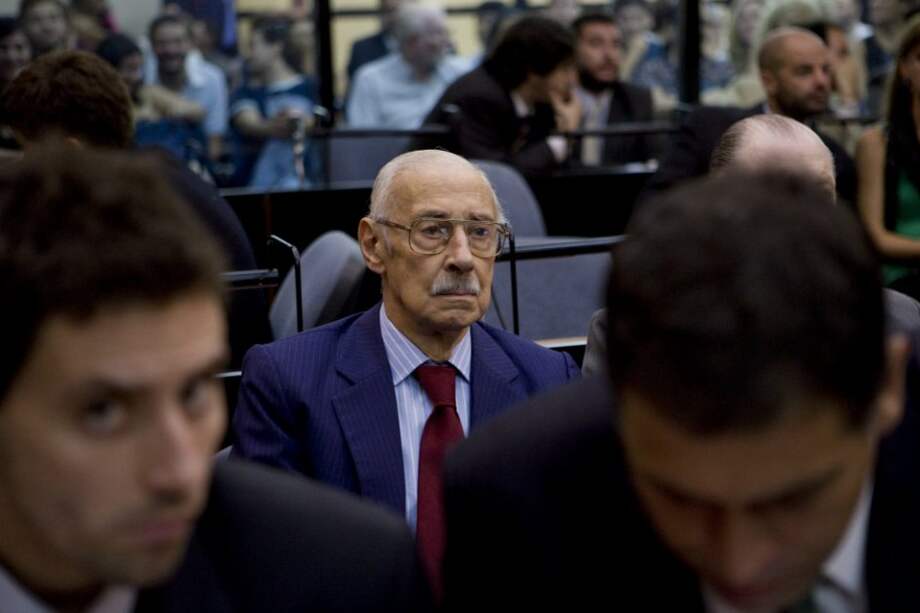 El exdictador argentino José Rafael Videla, durante una audiencia en su contra. / EFE