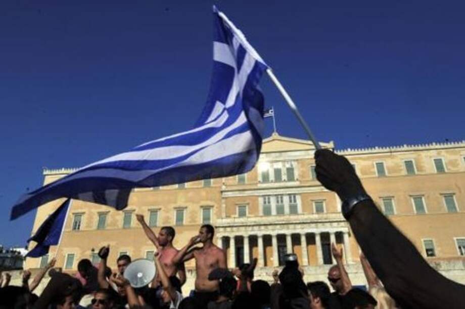 Los griegos evitan el corralito abriendo cuentas en la vecina Bulgaria