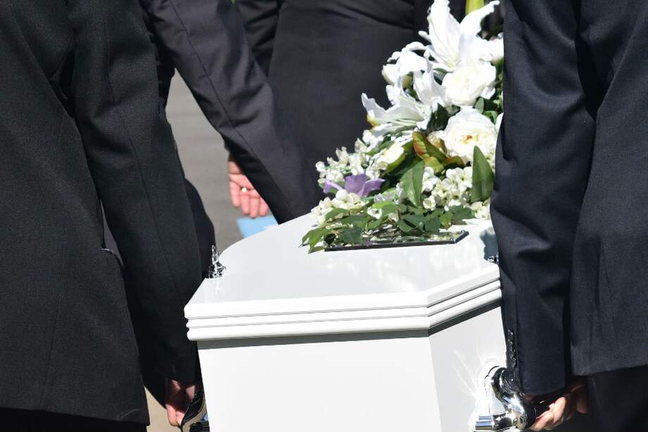Durante la cuarentena solo está permitido el sepelio con la familia del fallecido. / Pixabay