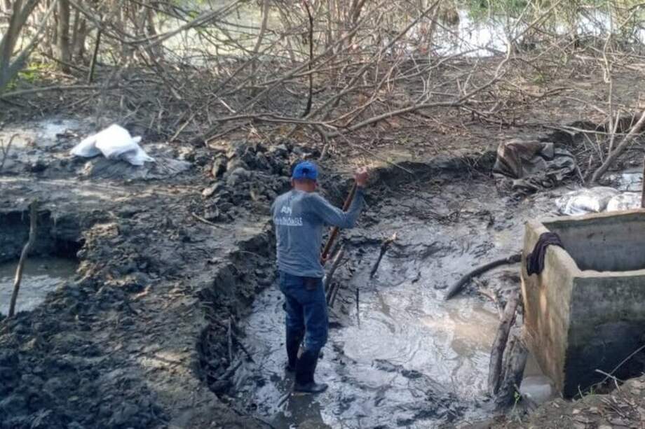 La empresa anunció que las condiciones del terreno dificultan la reparación del daño.