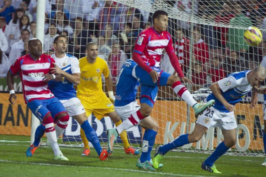 Jeison Murillo, defensor del Granada. Foto: AFP