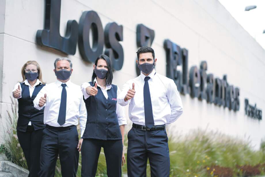 Los Tres Elefantes tiene más de 450 colaboradores contratados de forma directa; el 75 % es ocupado por mujeres y el resto por hombres. /