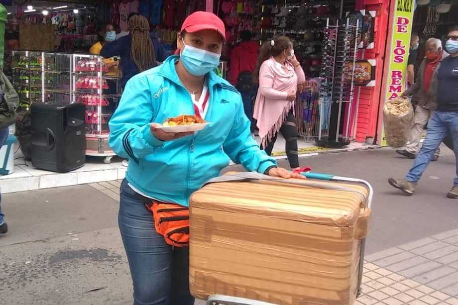 Yorselys Yezenia Escobar agradece el apoyo recibido en Colombia, pero no se olvida de que hay mucha gente como ella pasando necesidades. / Cortesía