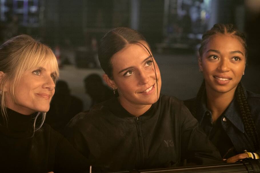 'Ladronas' es una película de Netflix que se estrena este 1 de noviembre. Protagonizada por Mélanie Laurent y Adèle Exarchopoulos.