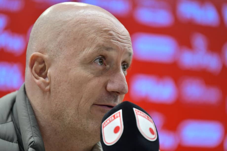 Pablo Repetto es el noveno técnico uruguayo en la historia de Santa Fe. Antes estuvieron Juan Ricardo Faccio, Julio Comesaña, Gerardo Pelusso, Gregorio Pérez, Guillermo Sanguinetti, Alfredo Arias, Pablo Peirano y Jorge Bava.