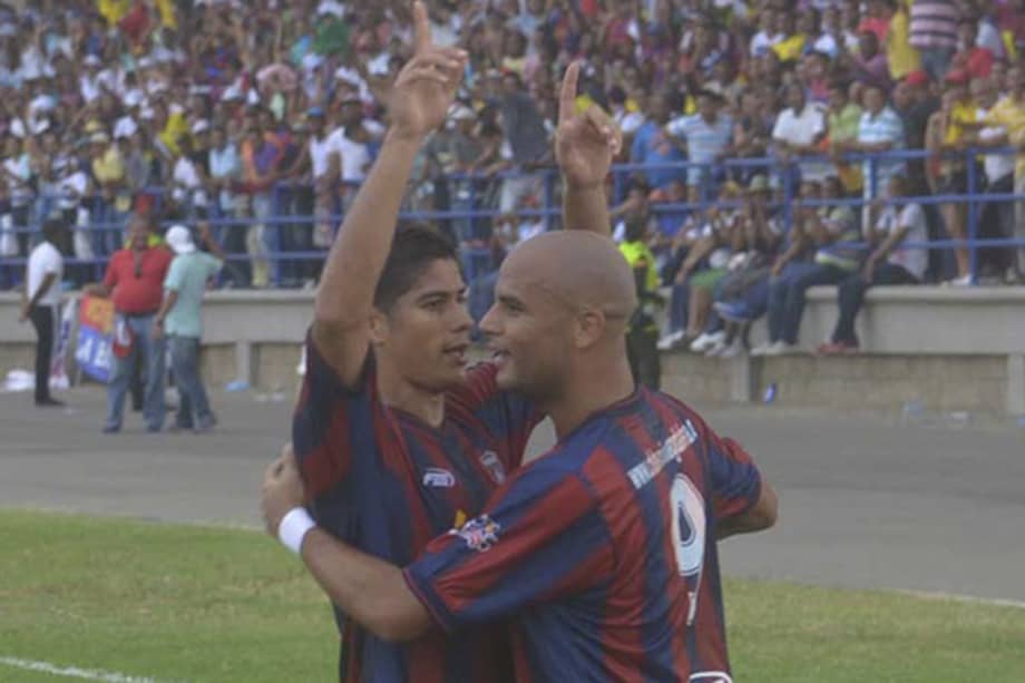 Erwin Carillo, delantero samario celebra el gol de la victoria. /cortesía EL INFORMADOR.