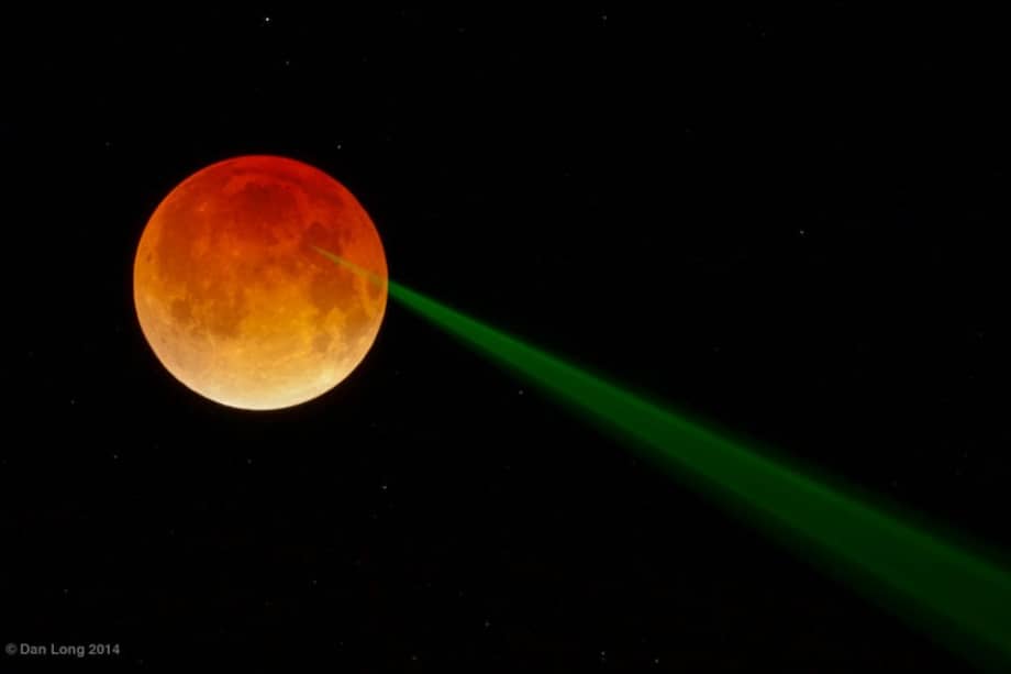 No es ficción: un rayo verde sale de la Luna sangrante