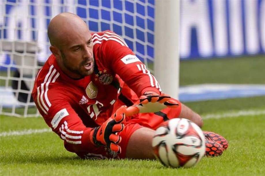 Pepe Reina estará varias semanas fuera de las canchas