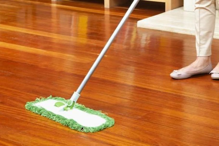 Si tu piso laminado en madera es una molestia a la hora de limpiar, usa este método que lo dejará tan brillante que parecerá nuevo.