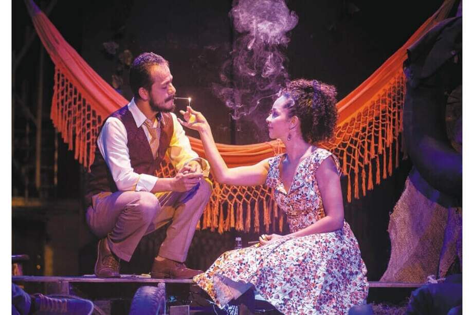 Camilo Carvajal y Victoria González interpretan a Matt Friedman y Sally Tally en “Secuelas”. / Cortesía Dteatro