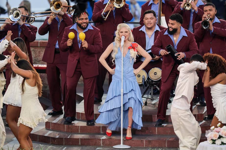 Lady Gaga durante el Apple Music Super Bowl LX Halftime Show at Levi’s Stadium en California. / EFE/EPA/Chris Torres