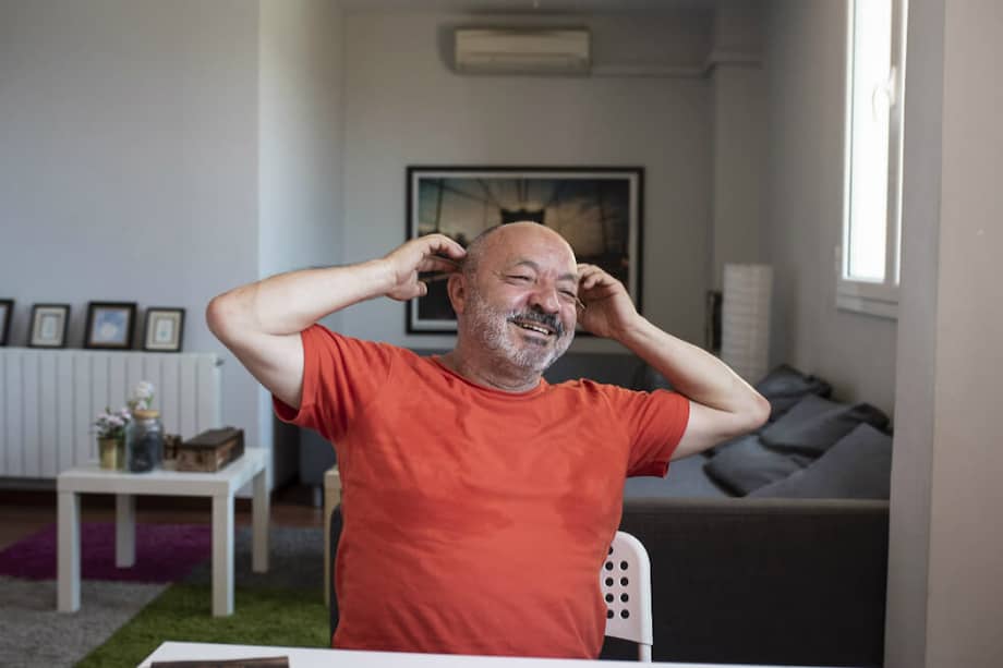 A los casi 36 años de su dolorosa partida, Víctor reconoce la literatura como arma compañera vencedora del dolor a través de la cual aligeró la carga de la tristeza que lo ha acompañado durante la ruta hacia una vida desconocida: el exilio. / Fragmentados