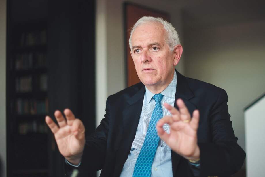 Una dura tarea con la reforma tributaria tiene José Antonio Ocampo como ministro de Hacienda. / Gustavo Torrijos