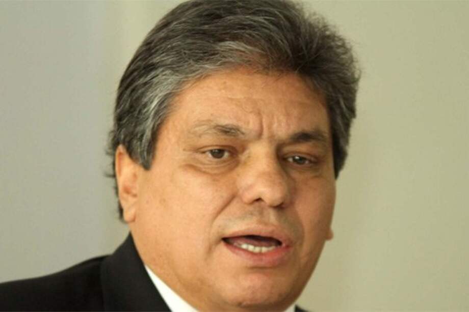 Candidato a contralor Gilberto Rondón denuncia "guerra cochina" en su contra