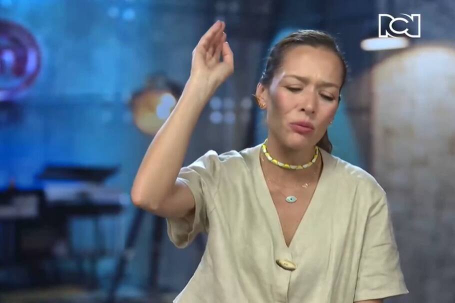 Aunque Daniela Tapia reveló que ya había limado asperezas con Carolina Acevedo, la actriz colombiana se enojó por las constantes preguntas de la cubana respecto a su plato.