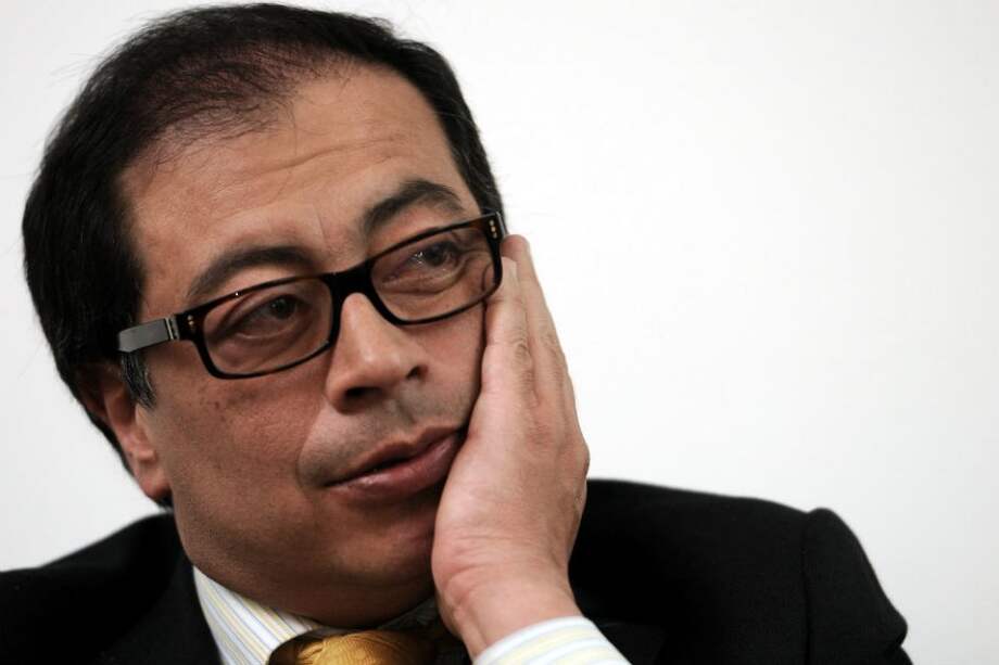 Posible destitución sería ruptura democrática en un Estado de derecho: Petro