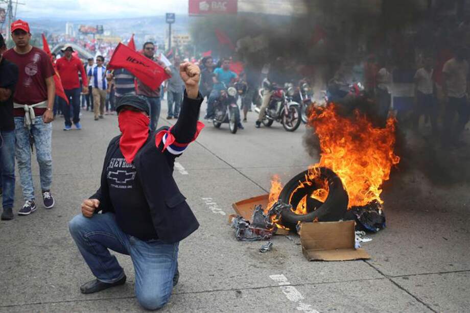 Farc se suma a la tesis de fraude en las presidenciales de Honduras