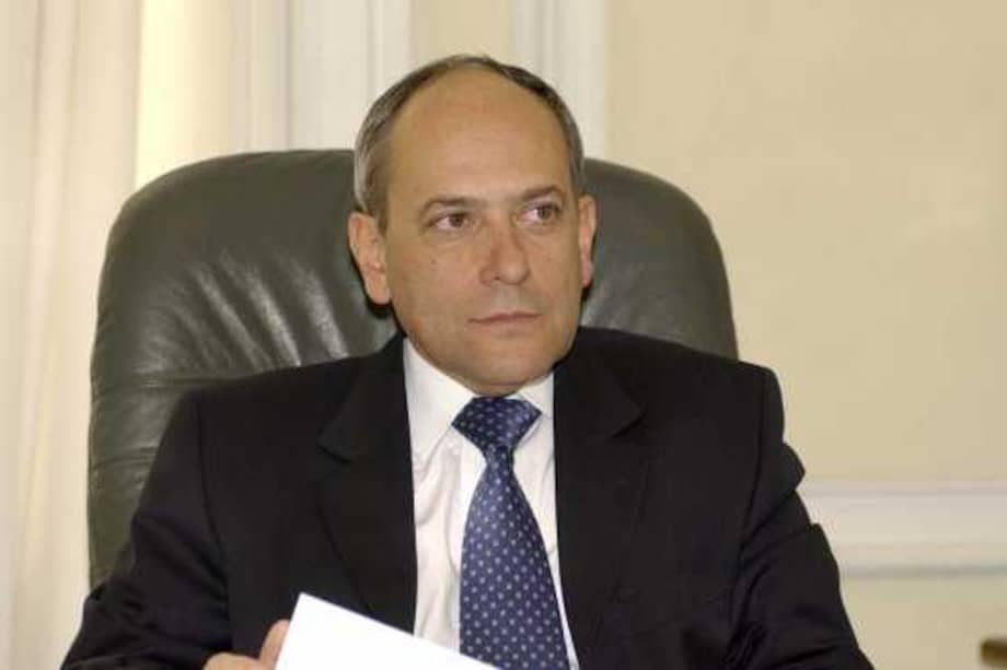 En firme proceso contra José Obdulio Gaviria por calumnia