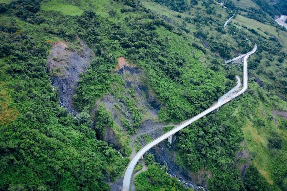 La inestabilidad en el terreno pone en peligro inminente a las comunidades y los usuarios en la Transversal del Cusiana.