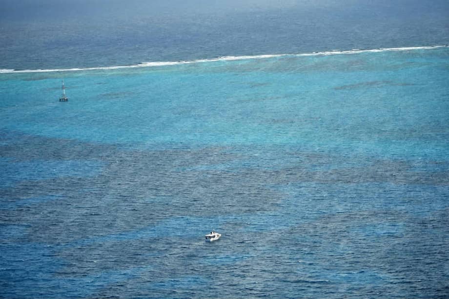 Vista aérea del cayo de Quitasueño, cuya soberanía colombiana ratificó la Corte, pero que quedó enclavado en mar de Nicaragua, según el fallo. / Andres Torres - El Espectador