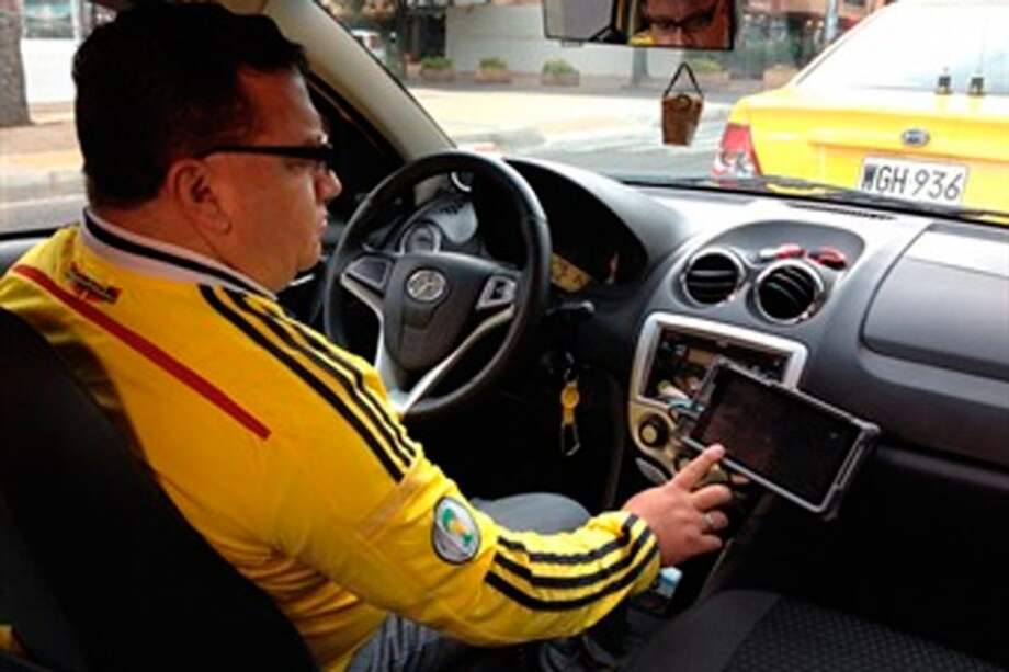 En 300 taxis de Bogotá se podrán ver partidos del Mundial