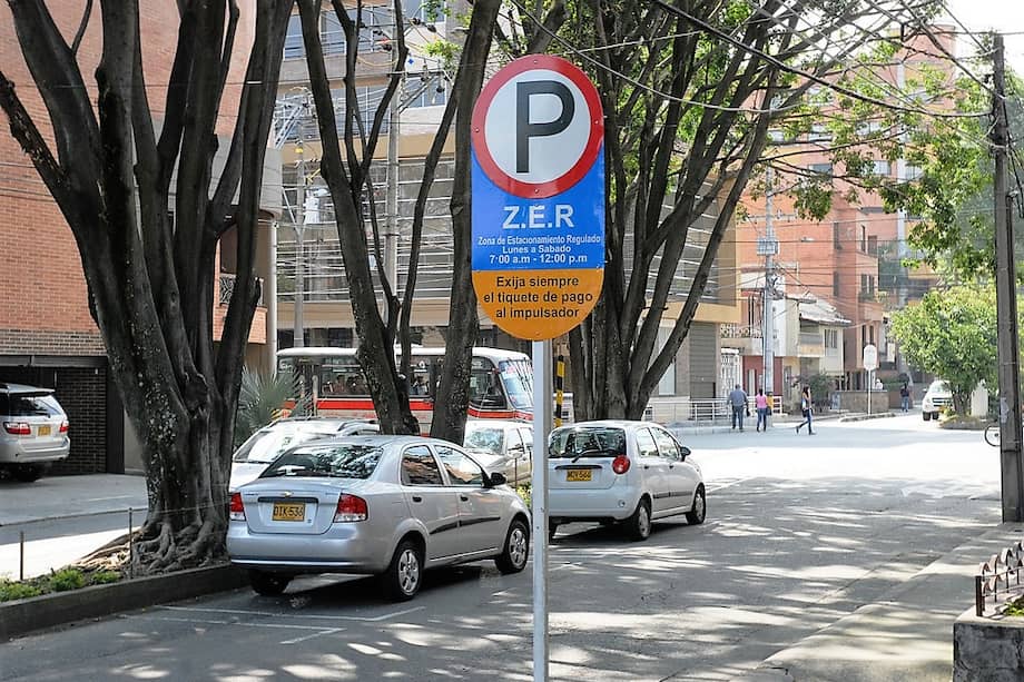 La comunidad llevaba tres días protestando contra las Zonas de Estacionamiento Regulado