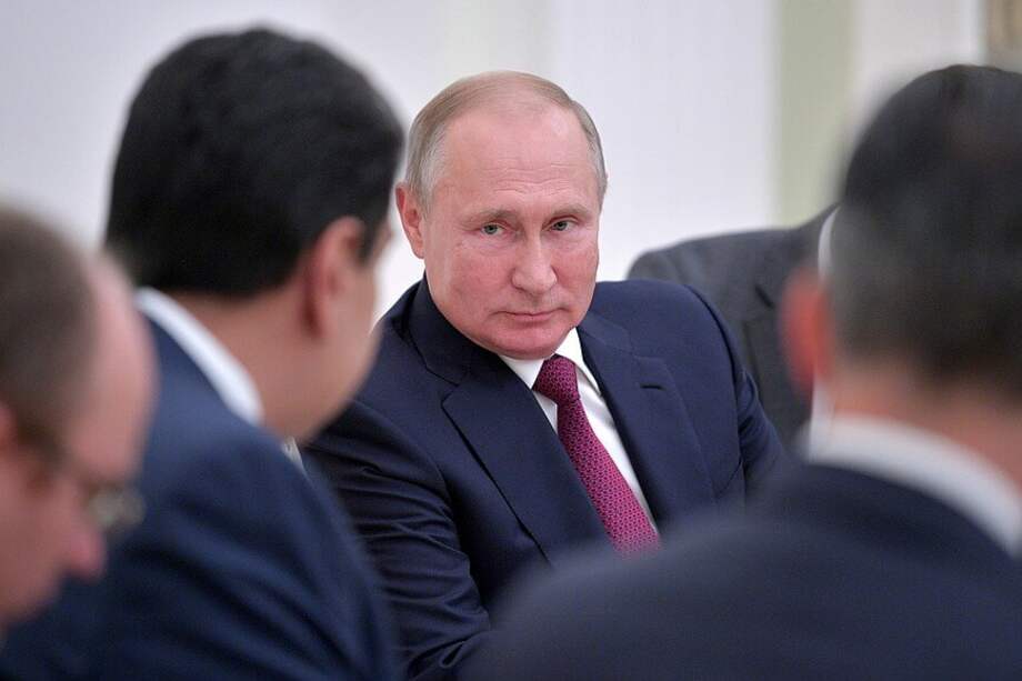 Vladimir Putin, presidente de Rusia, observa a su homólogo venezolano, Nicolás Maduro, en una reunión oficial en Moscú en septiembre de 2019. / Kremlin