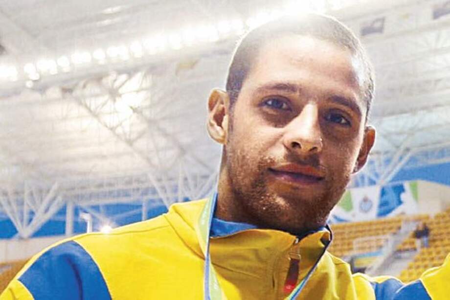 Vigilante agredió a clavadista olímpico en complejo acuático de Medellín