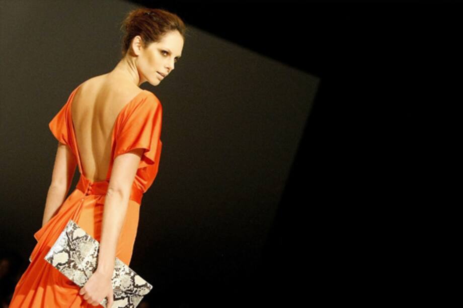 La mujer de ayer y hoy se reencuentran con los diseños de Adriana Castro