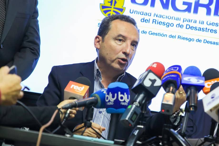 Bogotá tiene una línea gratuita para que quienes tengan dudas sobre el Covid - 19 sean asesorados por profesionales expertos en el tema. Además, el Distrito puso a disposición un aplicativo para realizar un autotest de síntomas. / Cortesía: Secretaría Distrital de Salud