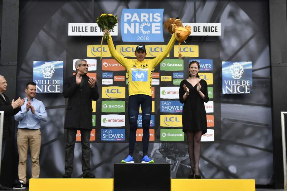 Soler en el podio final de la carrera francesa. / AFP