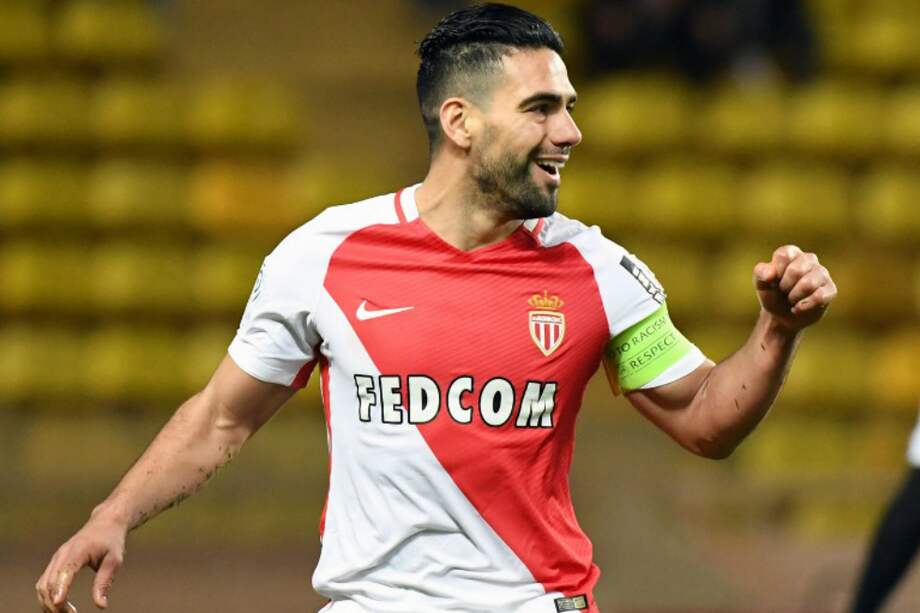 Radamel Falcao García, delantero colombiano del Mónaco, celebrando el gol del fin de semana anterior. / AFP