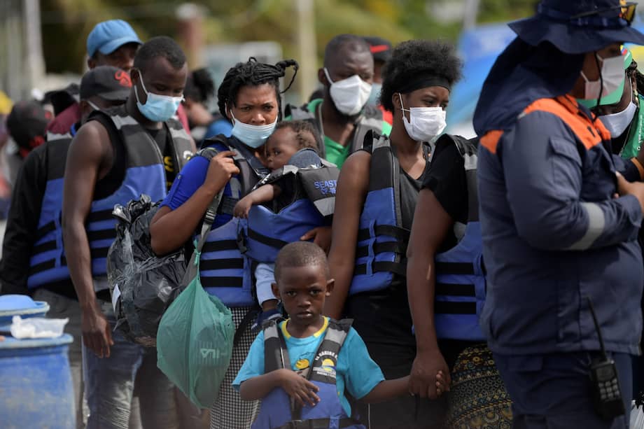 La embarcación naufragó en la madrugada del lunes, cerca de la costa del corregimiento de Sapzurro, en el departamento del Chocó. Imagen de referencia. ARBOLEDA / AFP