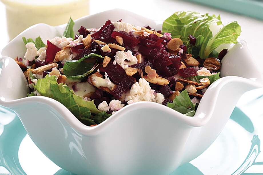 Disfruta de esta deliciosa ensalada mediterránea