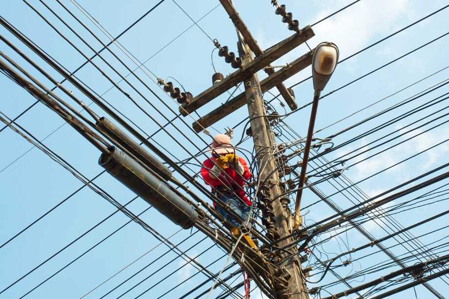 Los trabajos buscan regularizar el servicio a los 23.000 usuarios caleños que hoy lo reciben con interrupciones. / Archivo