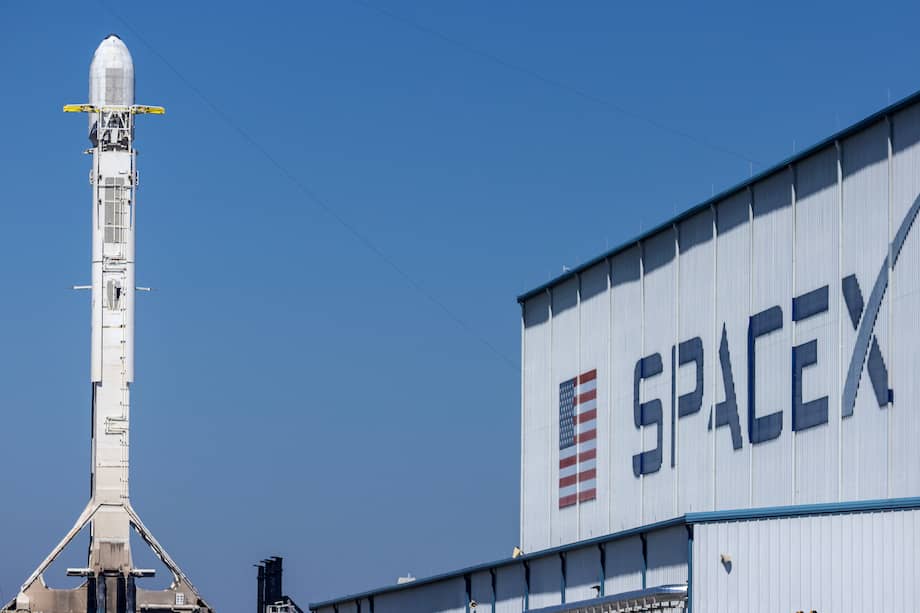 SpaceX está comunicando a los posibles inversionistas de la OPI que esperen sesiones informativas de los ejecutivos de la compañía este mes, según fuentes familiarizadas con el asunto.