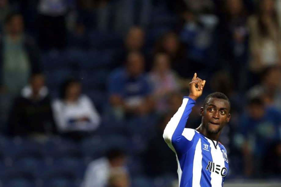 Jackson Martínez celebra el segundo gol en la victoria del Porto. Foto: AFP