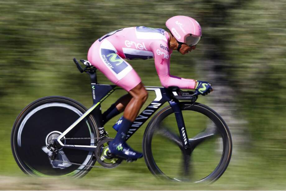El ciclista colombiano Nairo Quintana durante la contrarreloj individual de este martes en el Giro de Italia. / AFP