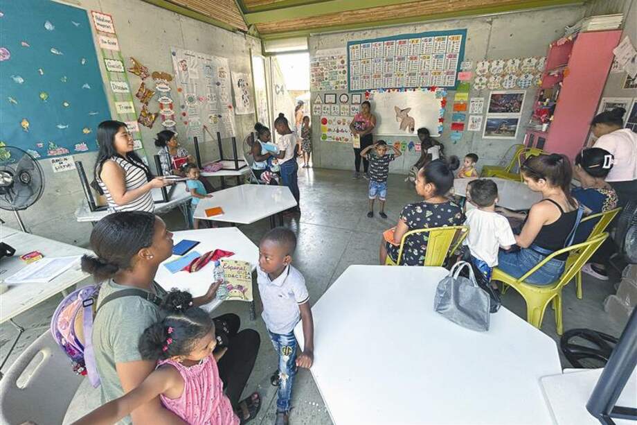 Según expertos, cada vez más migrantes que avanzaban hacia el norte
del continente buscan volver a sus países de origen.