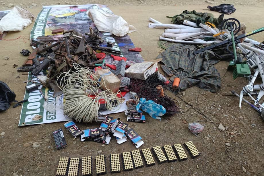 El material de guerra y los explosivos pertenecían a la estructura Carlos Patiño, una de las disidencias de las Farc al mando de alias “Iván Mordisco”.