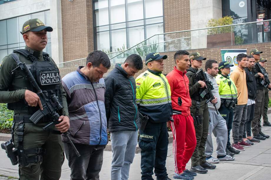 Realizaban todo tipo de intimidaciones y extorsiones a los ciudadanos.