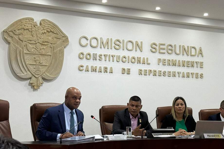 Canciller Luis Gilberto Murillo en debate de control político.